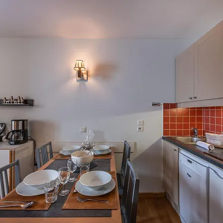 Renove A - Ski Aux Pieds, Balcon Ouest, 26 M², 4 Pers. - Fr-1-640-53 Apartment Val Thorens